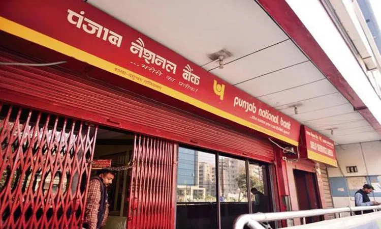 Punjab National Bank may takeover Oriental Bank, Andhra Bank or Allahabad Bank- India TV Paisa