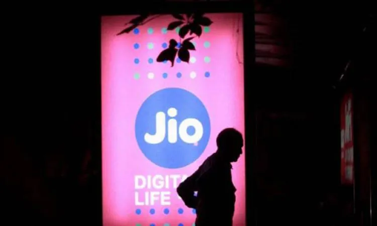 Jio is working on a super app that will provide over 100 services at one platform- India TV Paisa