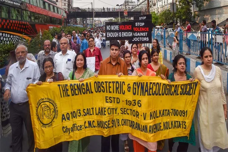 West Bengal Doctors Strike- India TV Hindi