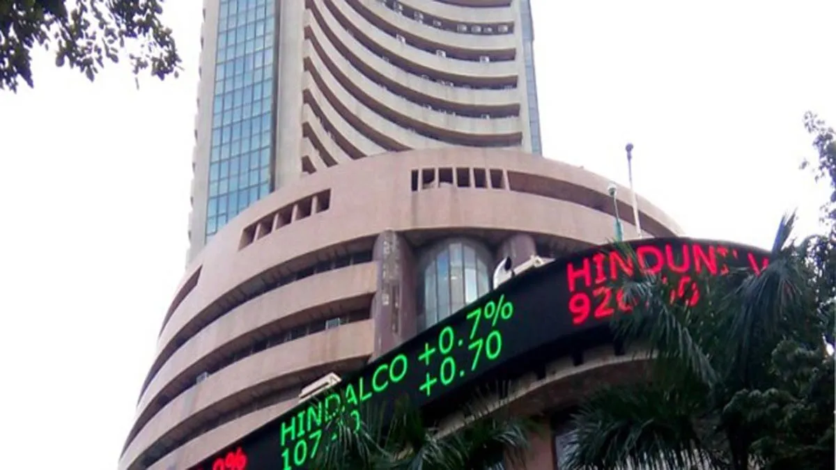 Sensex ends 160 pts higher, Infosys soars 7 pc- India TV Paisa