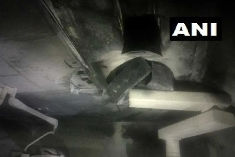 Delhi: Fire broke out in the ceiling of operation theatre...- India TV Hindi