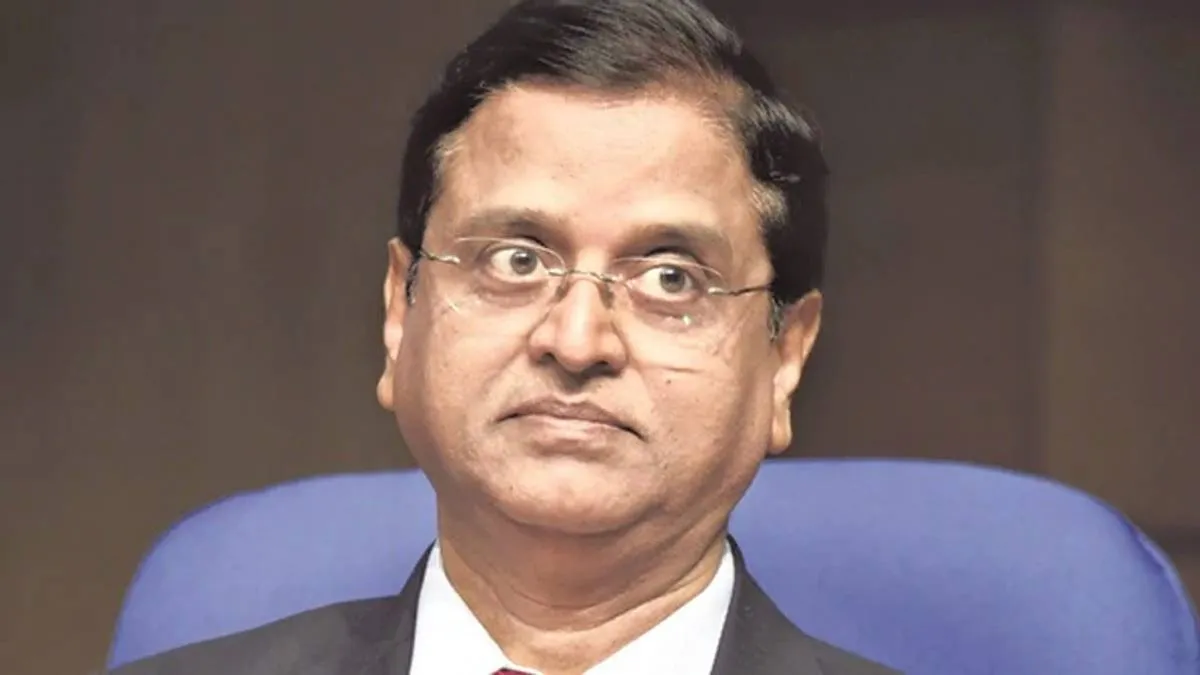 Finance Secretary Garg seeks VRS after being shifted to Power Ministry- India TV Paisa
