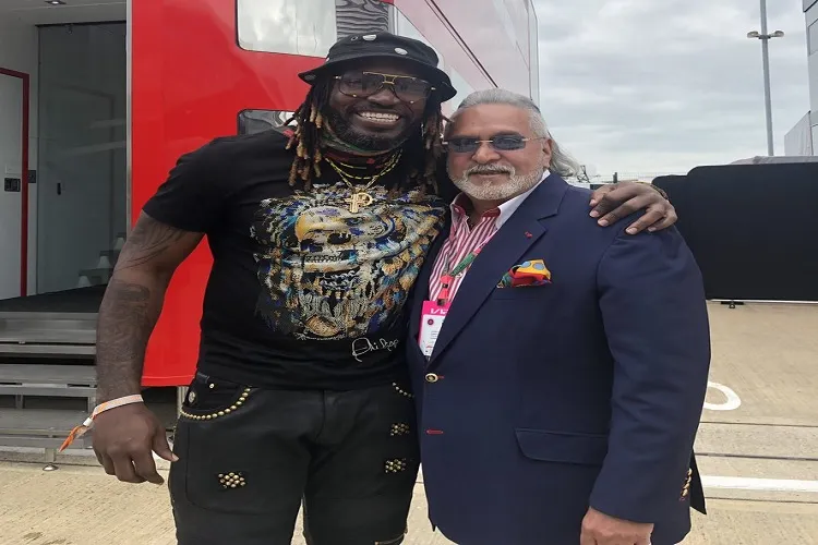 vijay mallya on being trolled over chris gayle picture social media said ask this to your banks- India TV Paisa