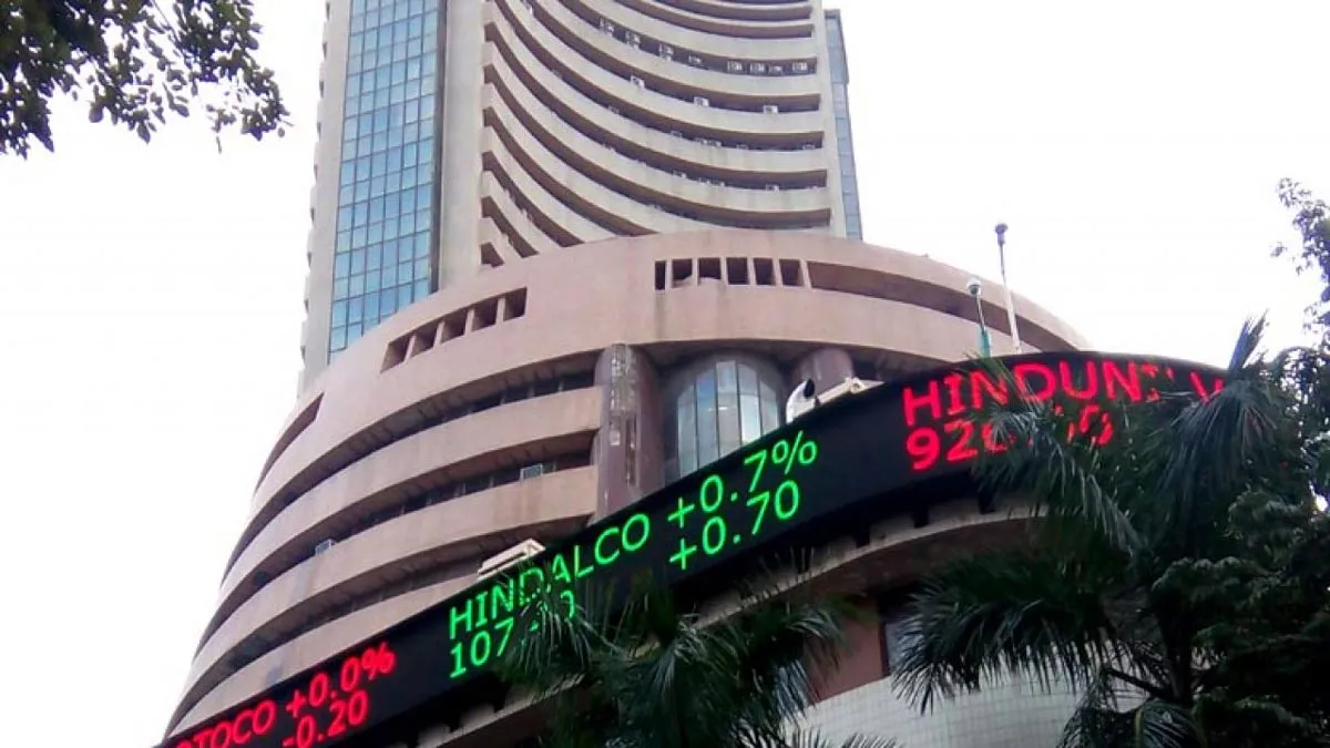 BSE Sensex settled at 37311, NSE Nifty reclaimed the 11,000-mark- India TV Paisa