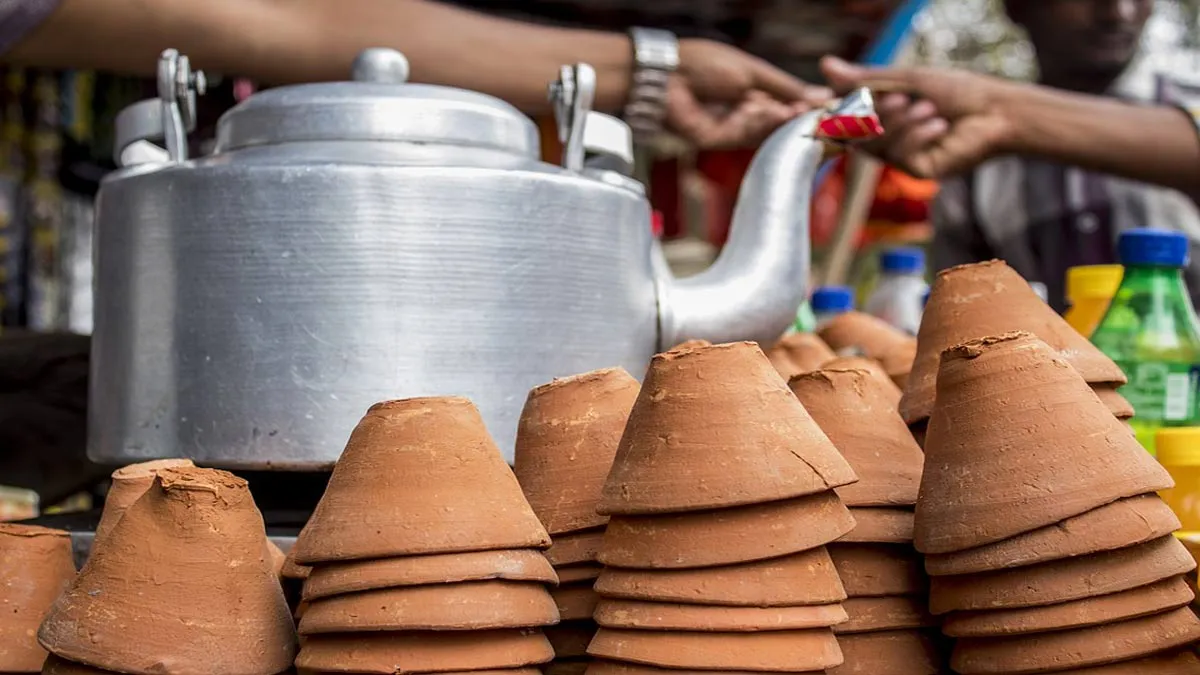 Soon, you may enjoy tea served in 'kulhads' across railway stations, airports, malls- India TV Paisa