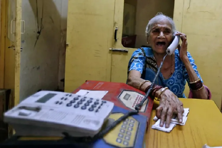 Landline telephone Users - India TV Paisa