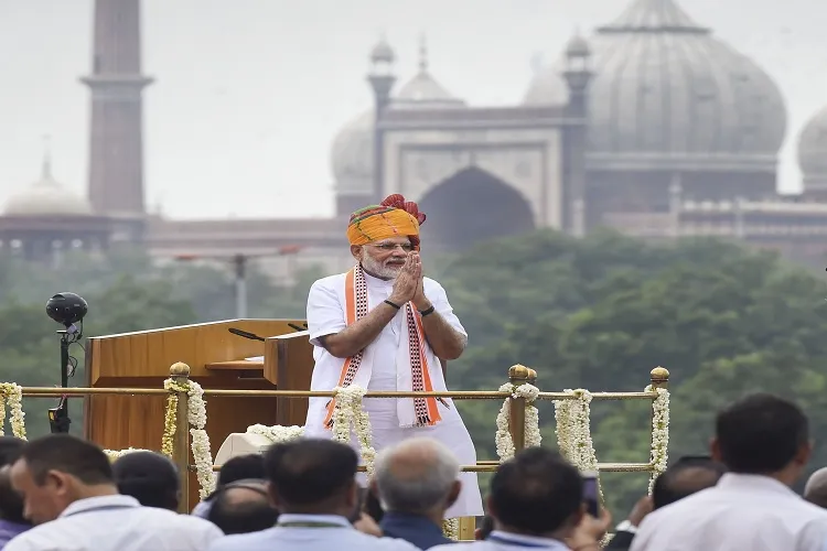 PM Narendra Modi address to the nation on 73rd IndiaIndependenceDay- India TV Paisa