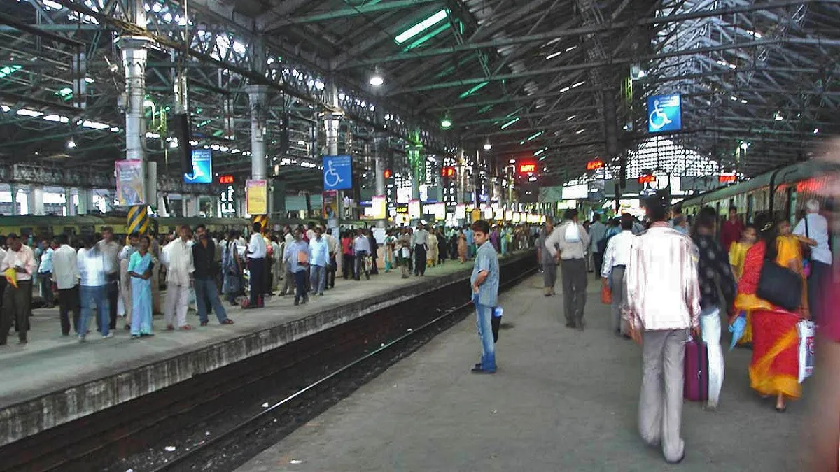 Central Railway recovers Rs 7.88 crore fine from ticketless travellers in Pune- India TV Paisa