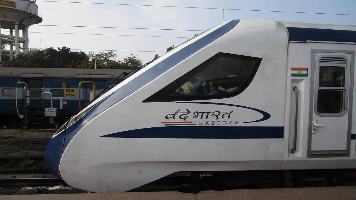 delhi to katra vande bharat express train- India TV Paisa