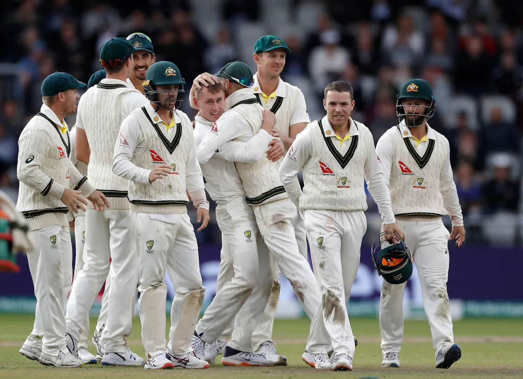 Ashes 2019: चौथे टेस्ट में इंग्लैंड को 185 रनों से रौंदकर ऑस्ट्रेलिया ने बरकरार रखी एशेज ट्रॉफी, स्म- India TV Hindi
