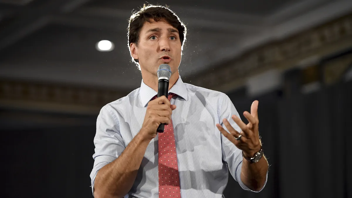 Justin Trudeau again apologizes for brownface and blackface...- India TV Hindi