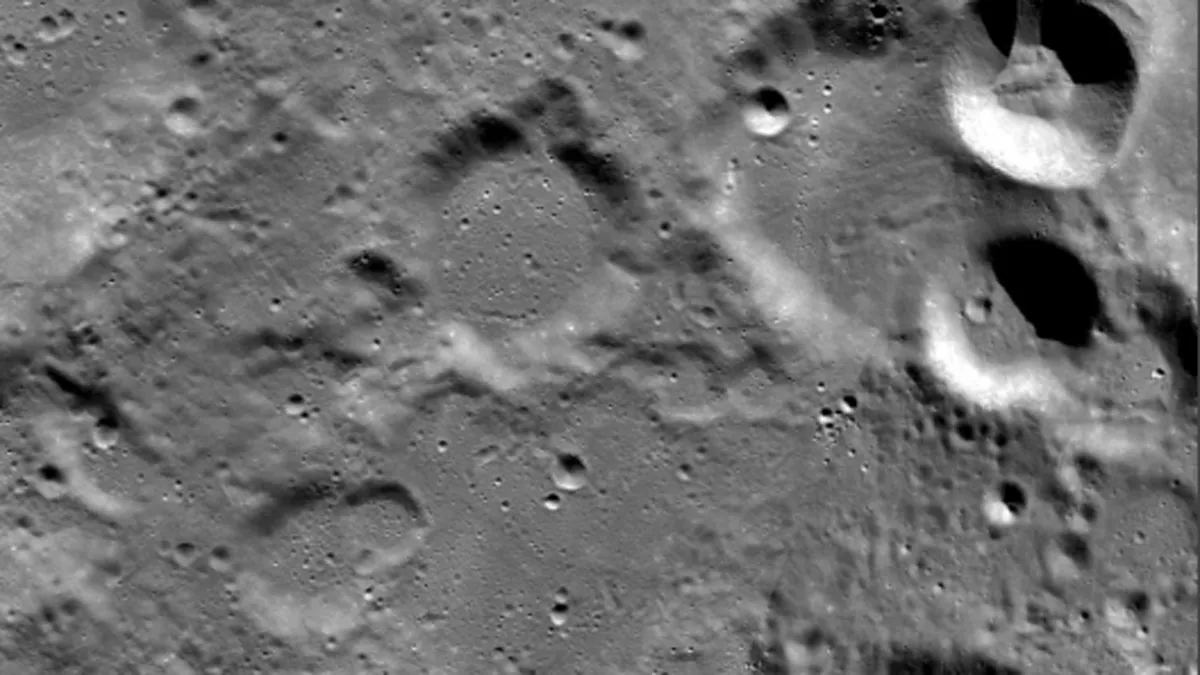 NASA releases images of Chandrayaan 2 landing site, claims Vikram had hard landing- India TV Hindi