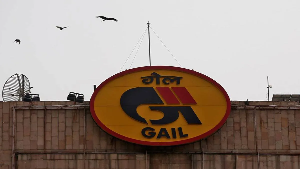 Cabinet to consider splitting GAIL, pipeline business not to be sold before 2022- India TV Paisa