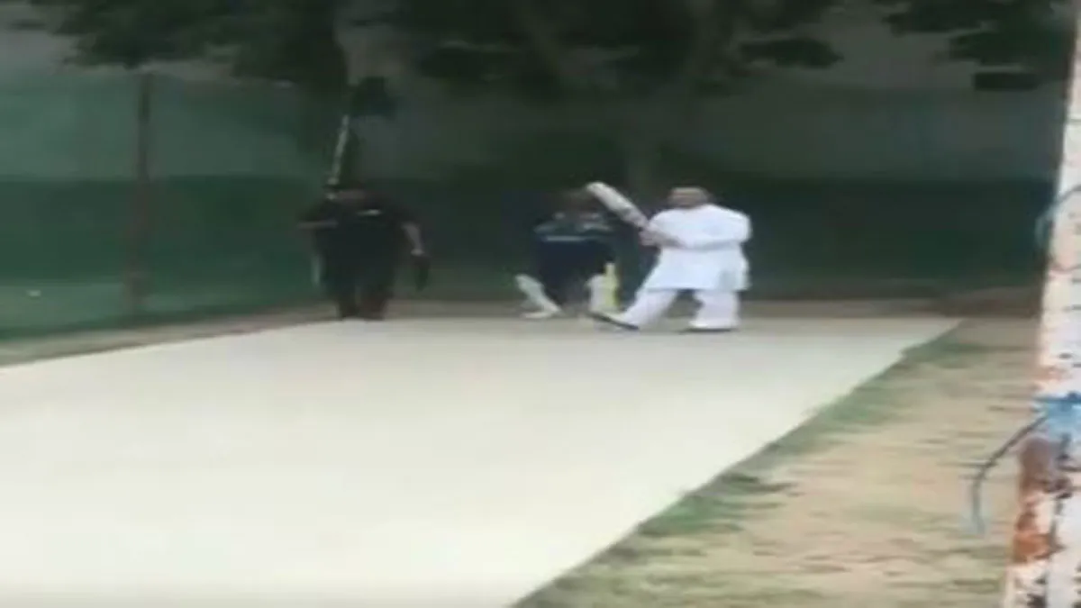 Rahul Gandhi Playing Cricket Rewari KLP College- India TV Hindi