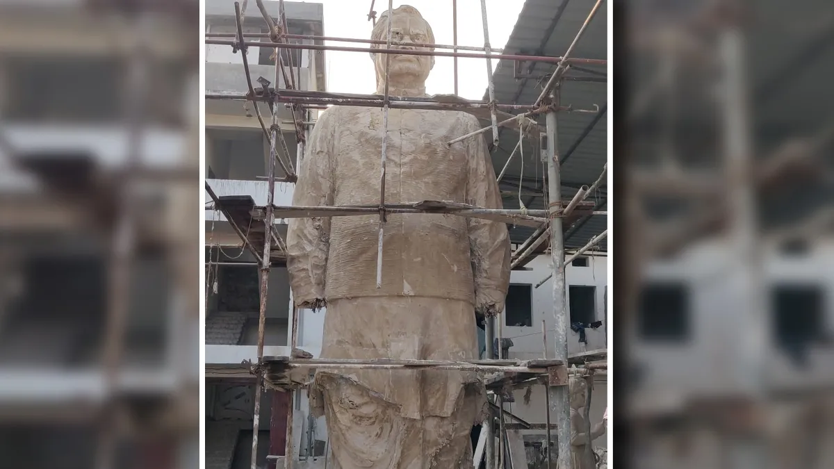 Statue of atal Bihari Vajpayee- India TV Hindi