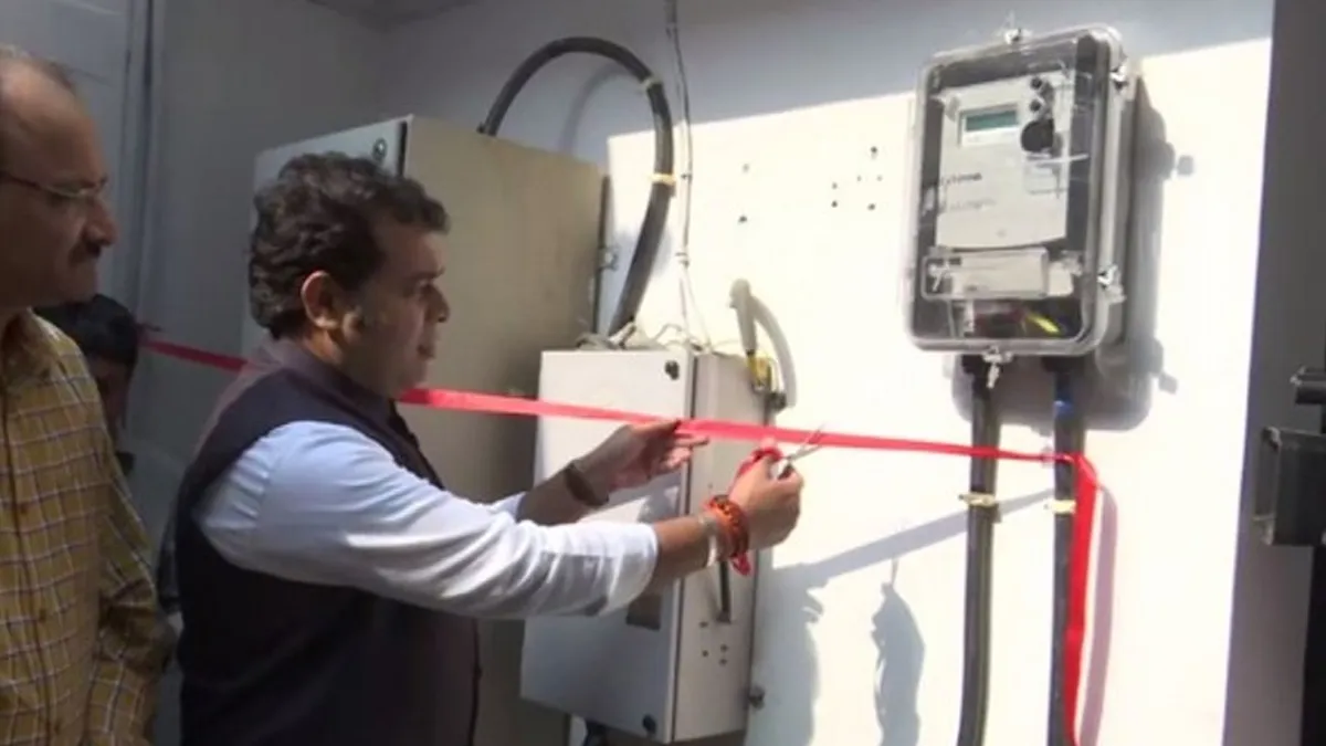 सरकारी बंगलों में प्रीपेड मीटर लगाने का काम ऊर्जा मंत्री के घर से शुरू- India TV Hindi