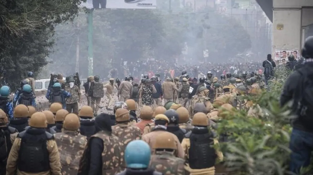 Seelampurt Riots- India TV Hindi