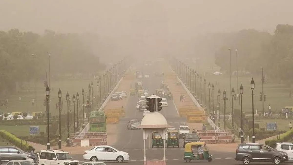 दिल्ली में मौसम सर्द, वायु गुणवत्ता ‘बेहद खराब’ श्रेणी में - India TV Hindi