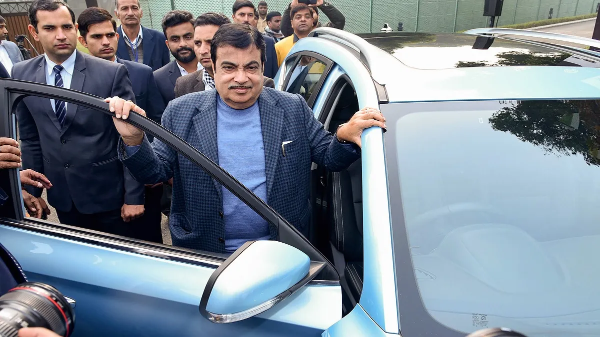 Nitin Gadkari, Transport Minister, driverless car- India TV Paisa