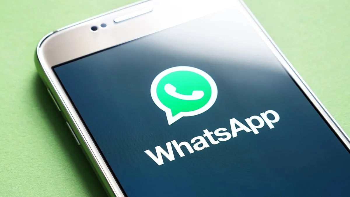 WhatsApp dark mode finally ready for some users- India TV Paisa