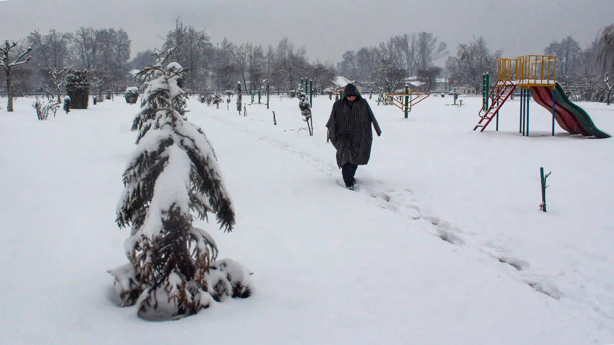 Cold north India, Kashmir, Himachal Pradesh, snowfall- India TV Hindi