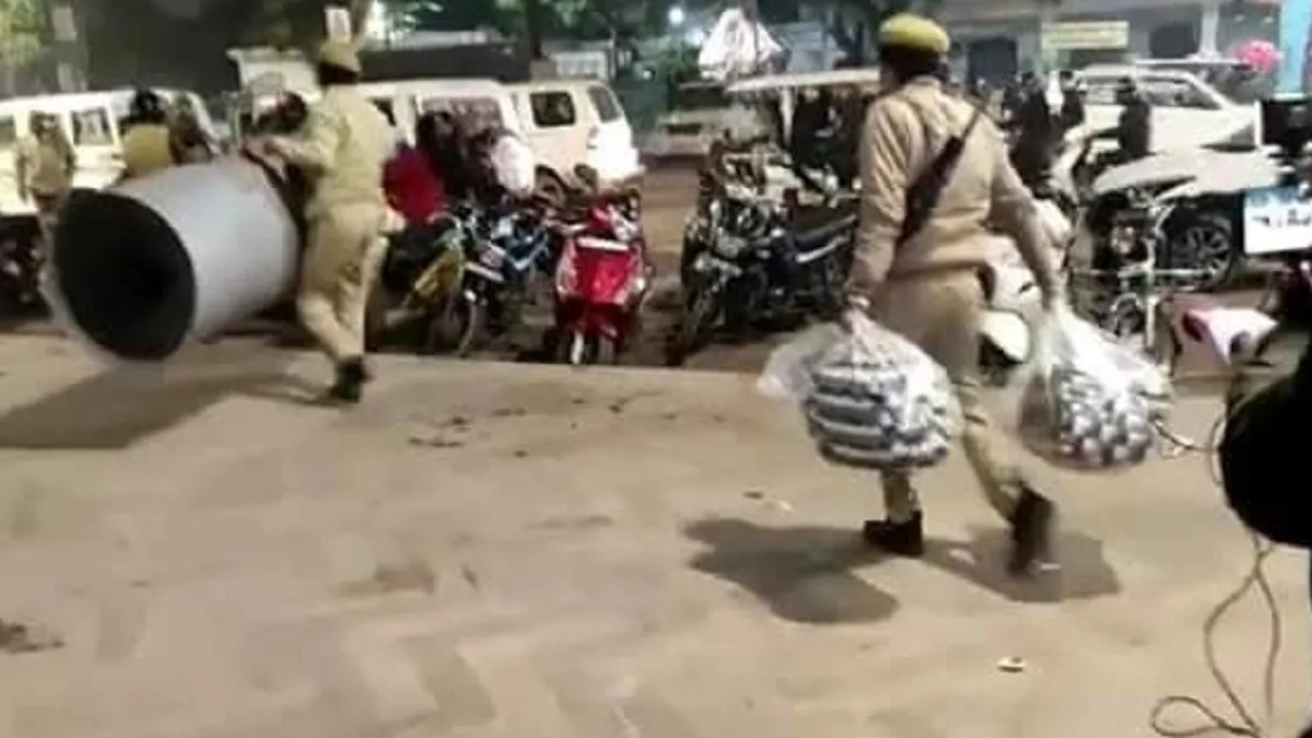 #कंबल_चोर_यूपी_पुलिस का क्या है सच?- India TV Hindi