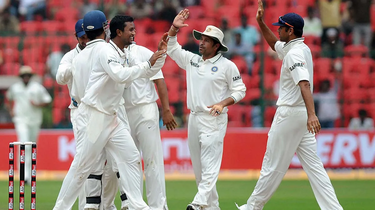 'You made my last Test special by taking 10 wickets' Sachin Tendulkar said on Pragyan Ojha retiremen- India TV Hindi