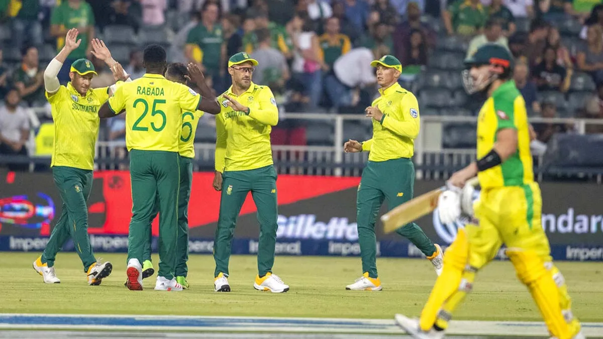 SA vs AUS 1st T20I: Due to slow over speed South Africa fined - India TV Hindi