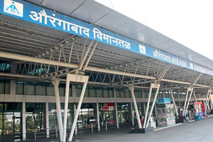 Maharashtra Government renames Aurangabad Airport as...- India TV Hindi