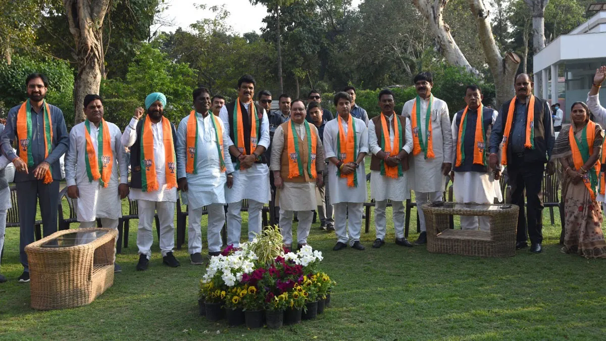 Rebel Madhya Pradesh Congress MLAs join BJP- India TV Hindi