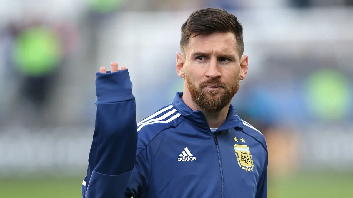 Lionel Messi and Pep Guardiola donated 8.2 crores to fight the war against Corona virus- India TV Hindi