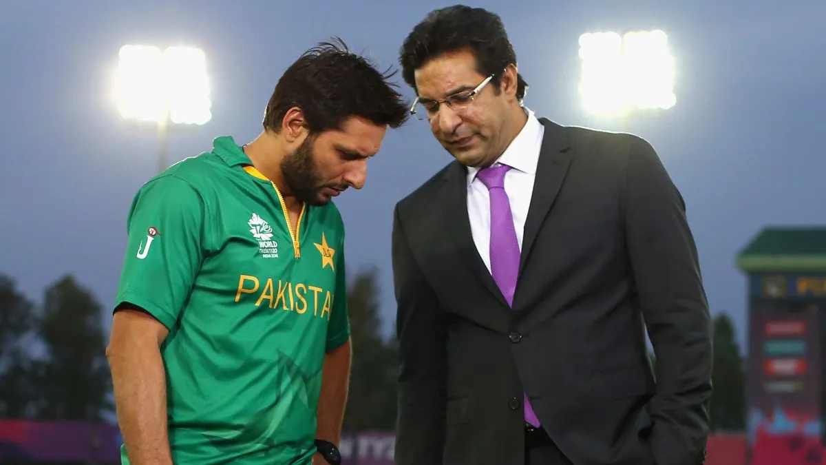 Wasim Akram asked fans, must I have mustache or not? So Shahid Afridi gave this answer- India TV Hindi