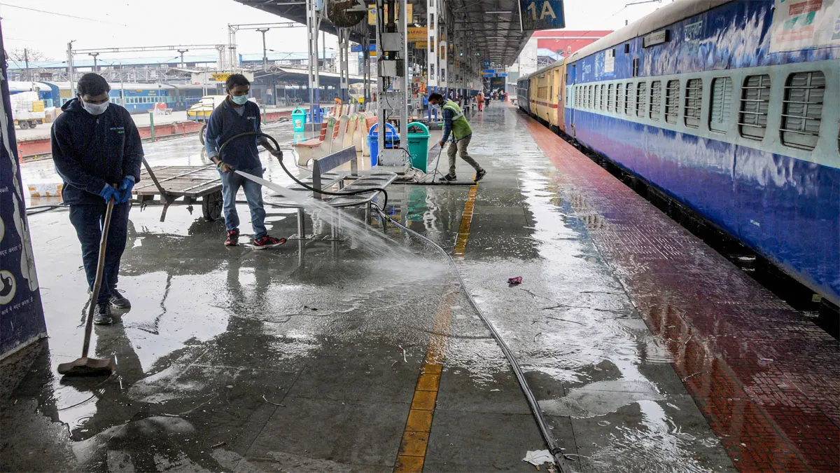 Coronavirus impact: All passenger mail express trains suspended till March 31st  - India TV Hindi