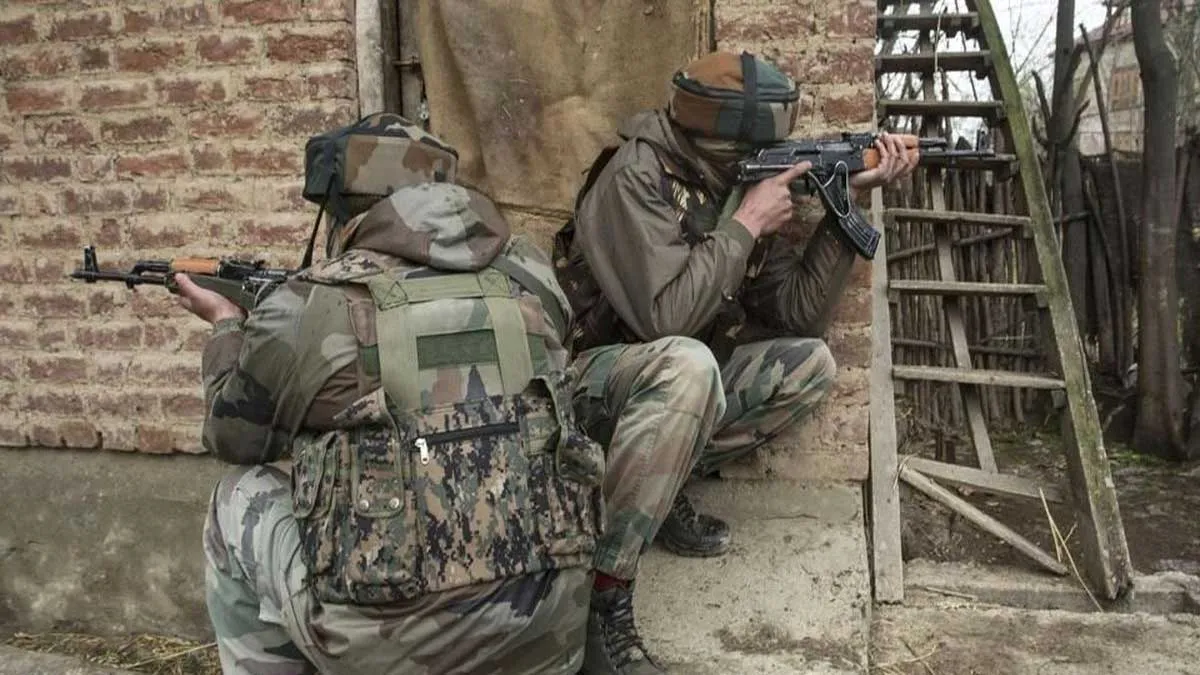 Jammu and Kashmir police arrested 3 associates of terror outfit Hizb-ul-Mujhdeen- India TV Hindi