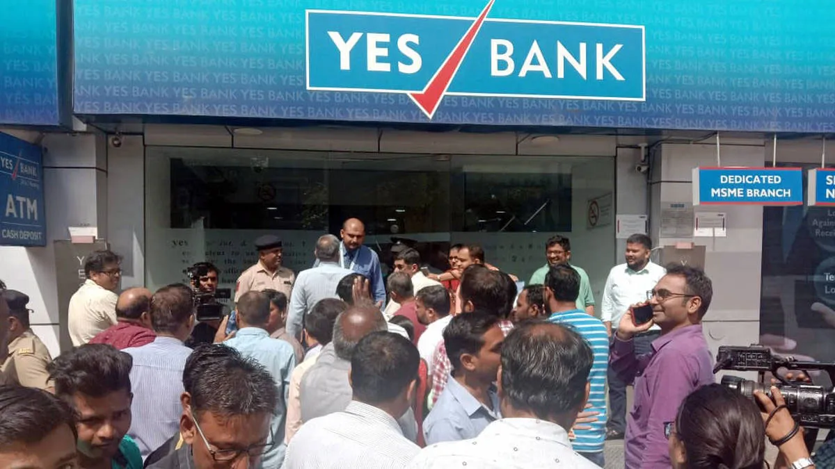 Yes Bank resume full banking services from March 19, 2020- India TV Paisa