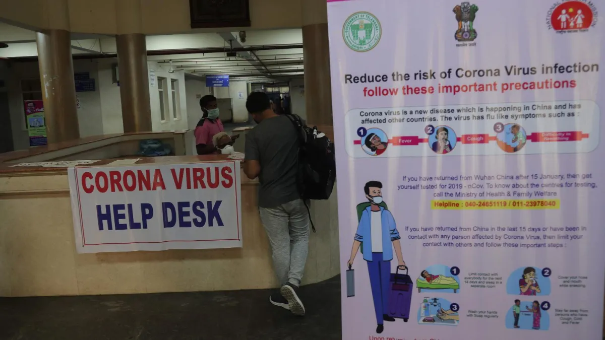 Coronavirus की जंग में एबीवीपी ने संभाला मैदान, कर रहे मास्क, सैनिटाइजर और भोजन का वितरण- India TV Hindi
