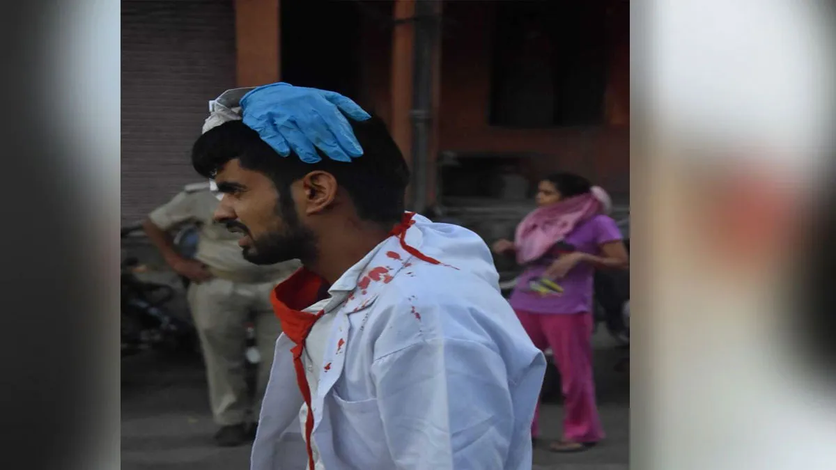 Injured Doctor in Jaipur - India TV Hindi