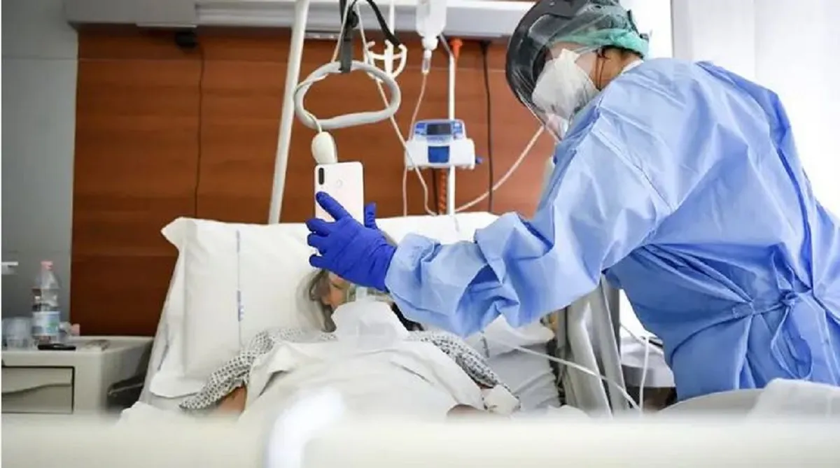 Increase beds, ventilators for COVID-19 patients: HC to Centre, Delhi govt- India TV Hindi