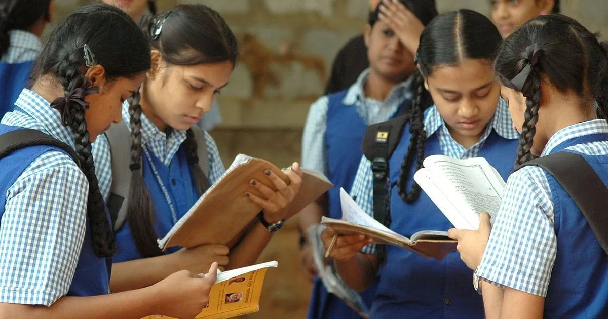 up schools not to increase fees in session for 2019-20- India TV Hindi