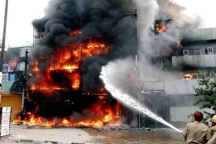 Fire in Bullet Showroom Noida latest News- India TV Hindi