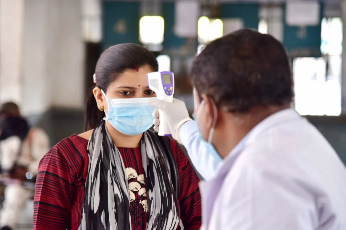 Coronavirus: 21 new cases reported in Mumbai's Dharavi today, 14 deaths so far- India TV Hindi