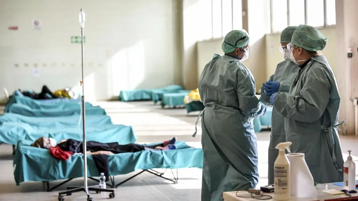 इटली: ICU में घटी मरीजों की संख्या लेकिन भावनात्मक दबाव से गुजर रहे हैं स्वाथ्यकर्मी- India TV Hindi
