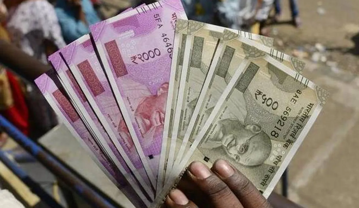 नोट औऱ सिक्कों से फैल सकता है कोरोना- India TV Hindi