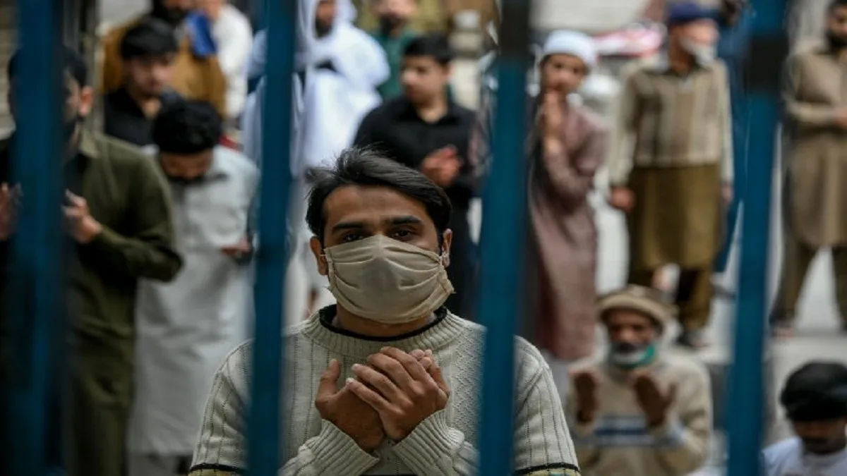 Pakistan coronavirus cases reach 5,374, death toll at 93- India TV Hindi