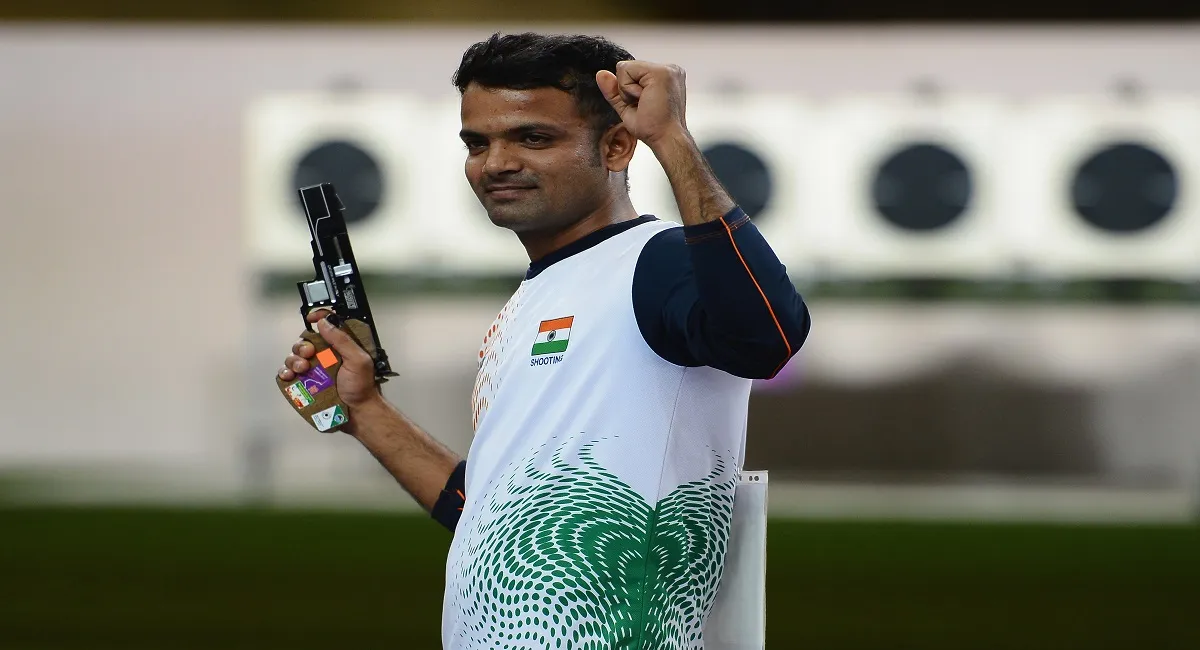 Olympic silver medalist Vijay Kumar, Shooter Vijay Kumar, Olympics silver medallist, online training- India TV Hindi