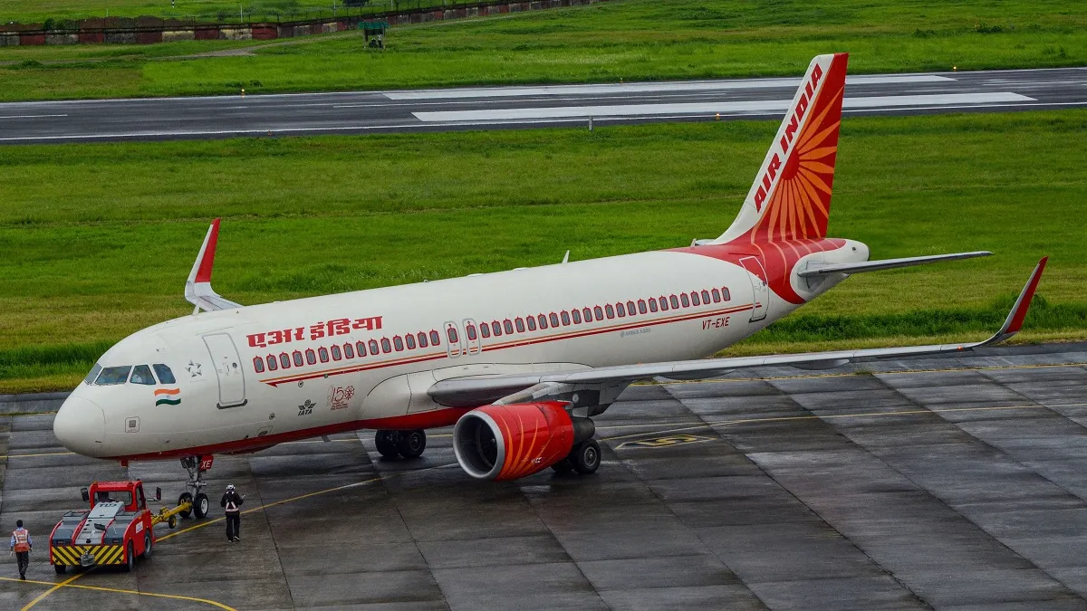 Air India, Delhi-Moscow flight, pilot corona positive - India TV Paisa