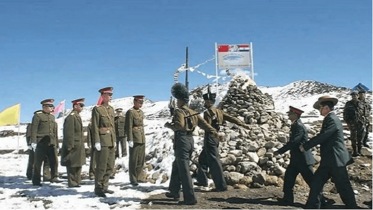 Around 150 Indian Chinese troops involved in Naku La Sector of North Sikkim - India TV Hindi