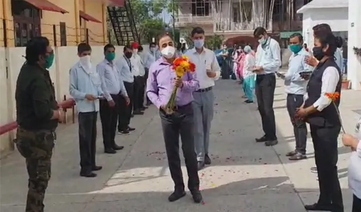 Balaji Hospital Doctor Rajesh Sharma returns from home...- India TV Hindi