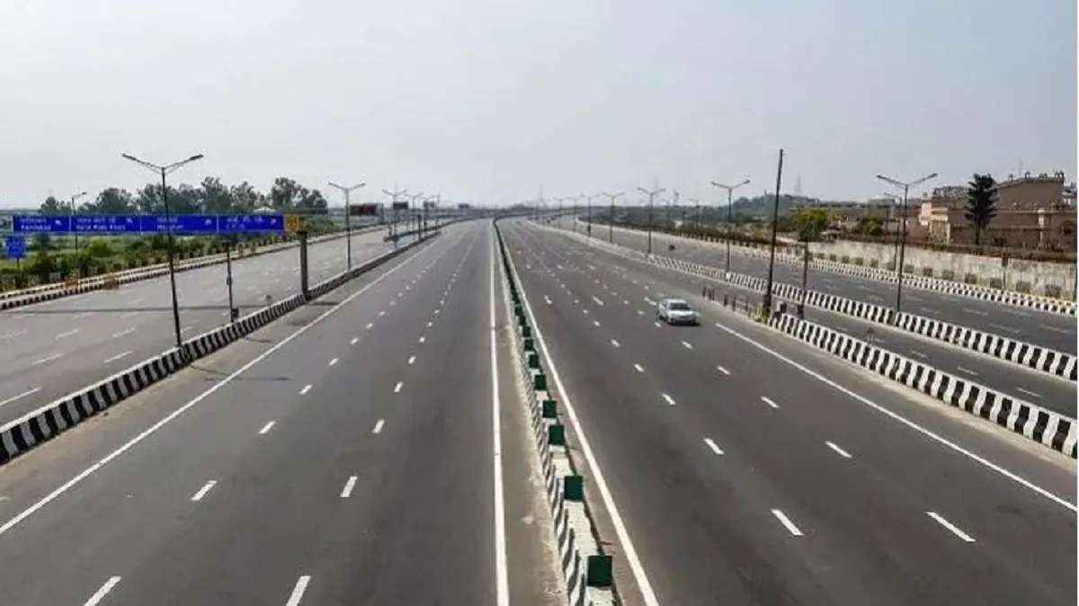 Road construction worth Rs 15 lakh crore in next 2 year says nitin gadkari,केंद्रीय मंत्री के मुताबि- India TV Paisa