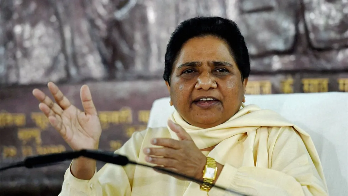 BJP, Cong doing dirty politics in name of sending migrant workers home: Mayawati- India TV Hindi